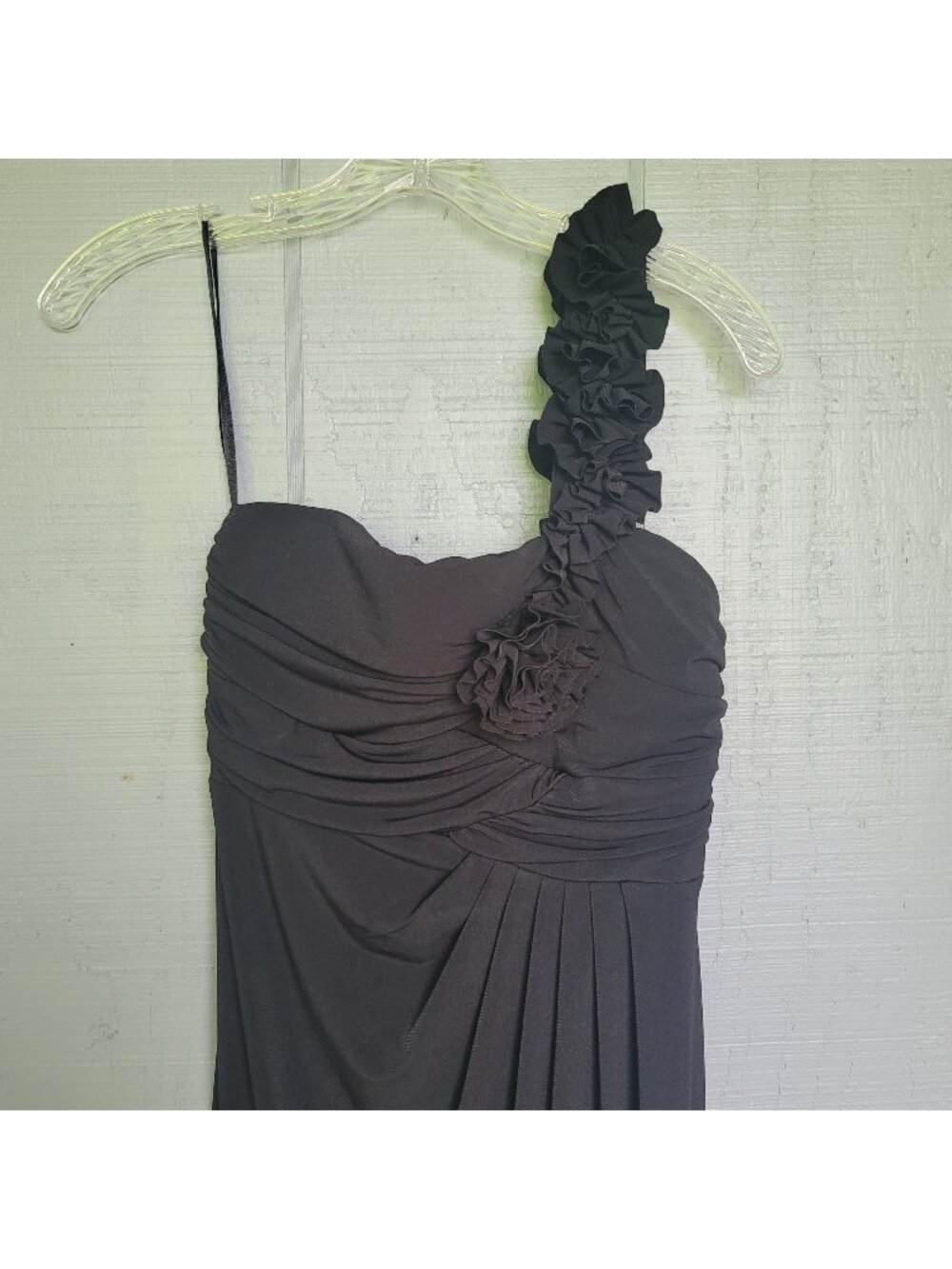 Valerie Bertinelli Black One Shoulder Ruffle Ruched Maxi Evening Dress. Size 6